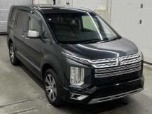 2023 Mitsubishi Delica D5