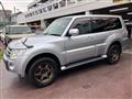 2011 Mitsubishi Pajero