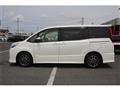2016 Toyota Noah