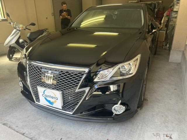2015 Toyota Crown