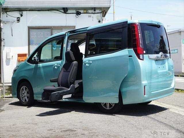 2017 Toyota Noah