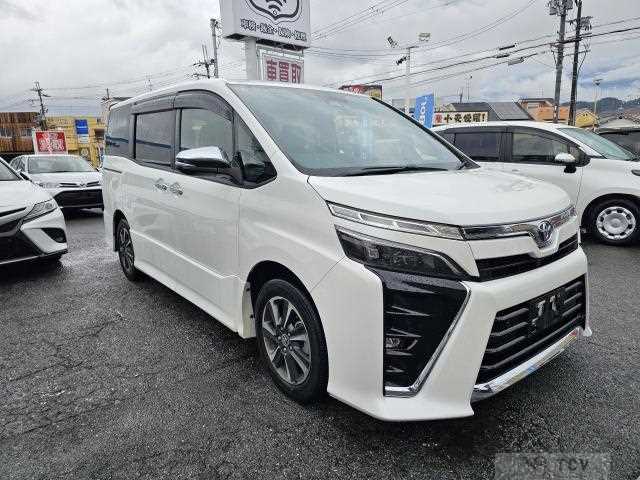 2021 Toyota Voxy