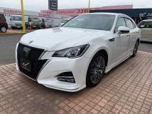 2017 Toyota Crown Hybrid