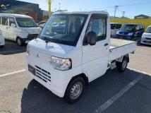 2014 Mitsubishi Minicab Truck