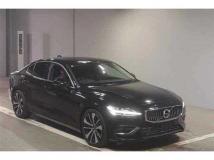2022 Volvo S60