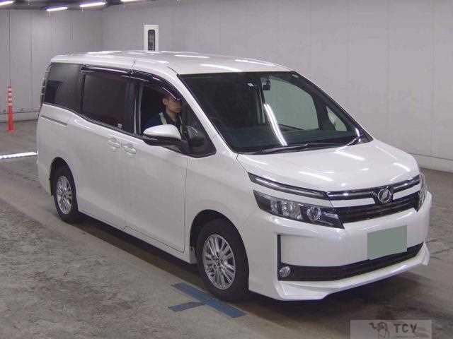 2015 Toyota Voxy