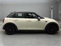 2019 BMW MINI