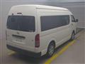 2017 Toyota Hiace Commuter