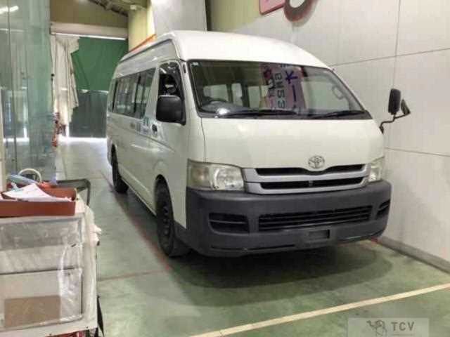 2009 Toyota Hiace Commuter