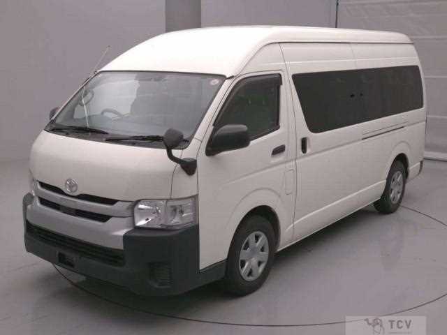 2020 Toyota Hiace Commuter