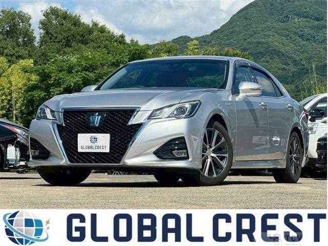 2017 Toyota Crown Hybrid