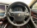 2013 Toyota Crown Hybrid