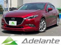 2017 Mazda Axela