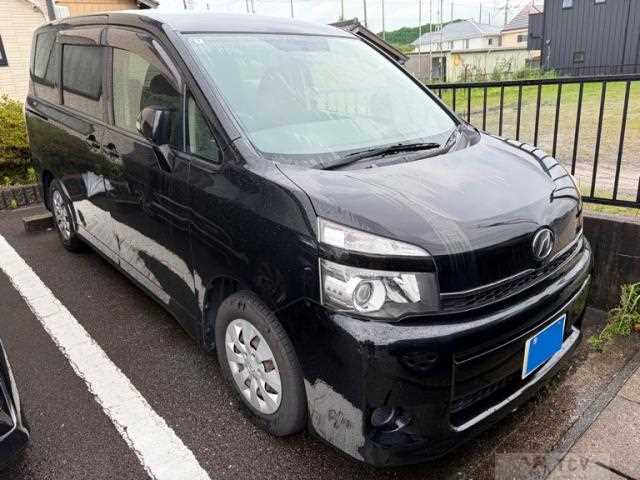 2010 Toyota Voxy
