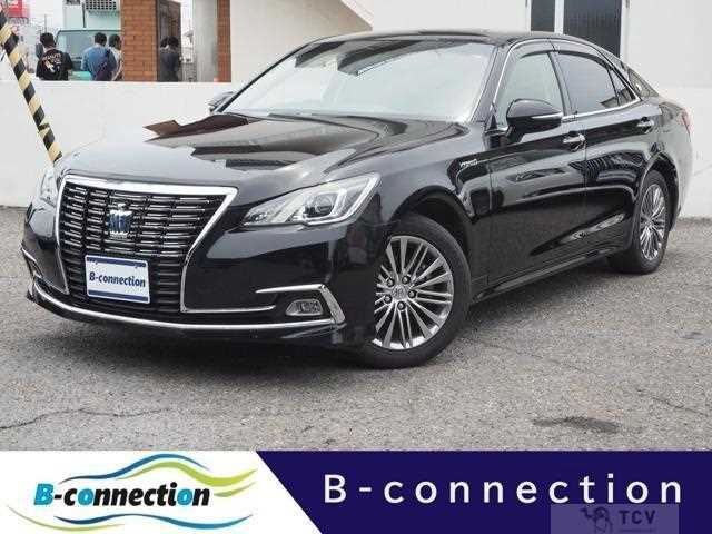 2016 Toyota Crown Hybrid