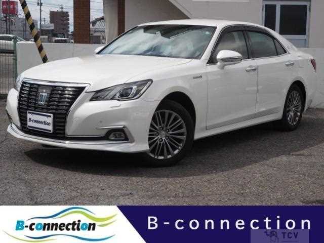 2015 Toyota Crown Hybrid
