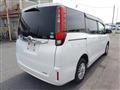 2016 Toyota Noah