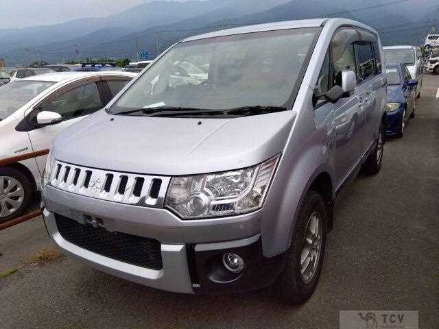 2015 Mitsubishi Delica D5