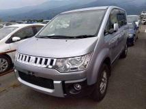 2015 Mitsubishi Delica D5