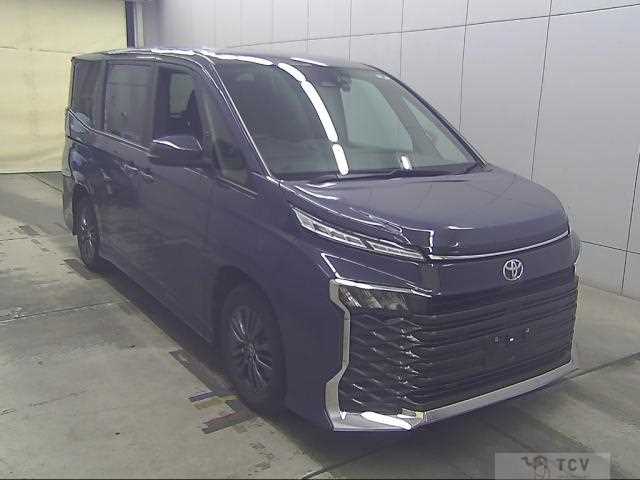 2022 Toyota Voxy