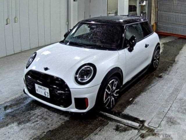 2025 BMW MINI