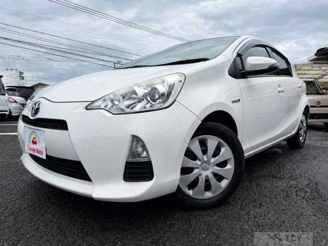 2013 Toyota AQUA
