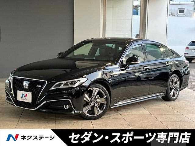 2018 Toyota Crown Hybrid