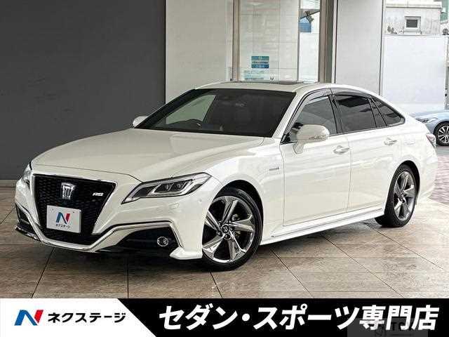 2019 Toyota Crown Hybrid