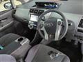 2013 Toyota PRIUS α