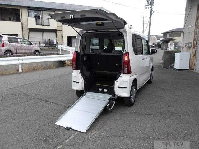 2024 Daihatsu Tanto