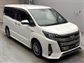 2017 Toyota Noah