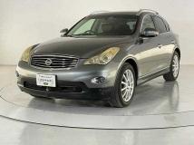 2013 Nissan SKYLINE CROSSOVER