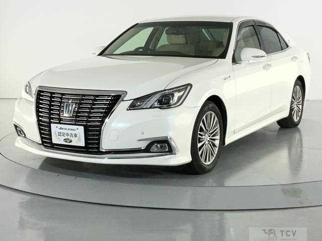 2015 Toyota Crown Hybrid