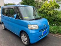 2011 Daihatsu Tanto