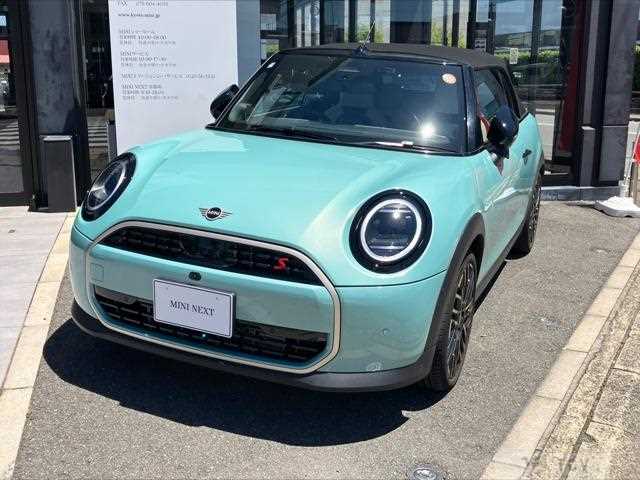 2025 BMW MINI