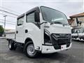 2025 Isuzu Elf Truck