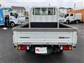 2025 Isuzu Elf Truck