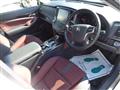 2016 Toyota Crown Hybrid