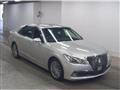 2015 Toyota Crown Hybrid