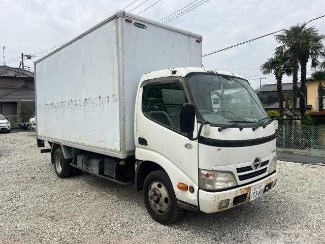 2010 Hino Dutro