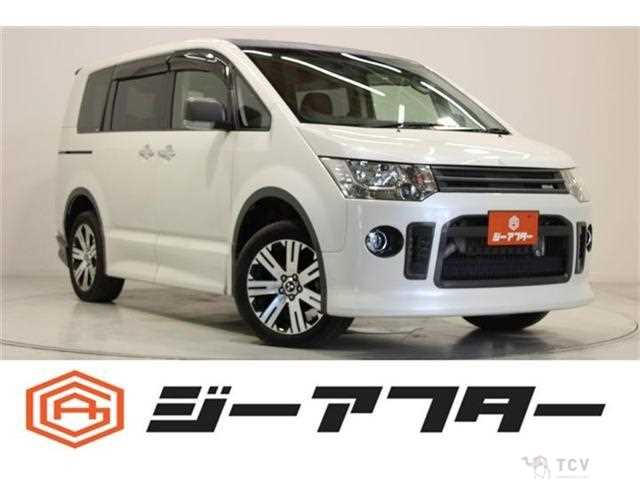 2017 Mitsubishi Delica D5