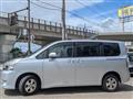 2013 Toyota Voxy