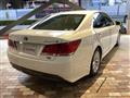 2013 Toyota Crown Hybrid