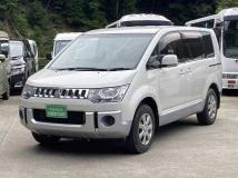 2013 Mitsubishi Delica D5
