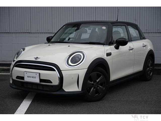 2022 BMW MINI
