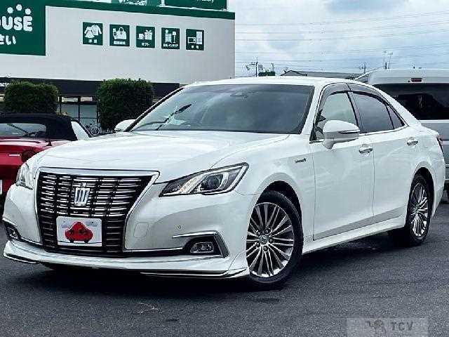 2016 Toyota Crown Hybrid