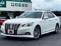 2016 Toyota Crown Hybrid
