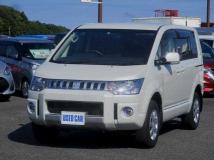 2019 Mitsubishi Delica D5