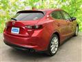 2017 Mazda Axela