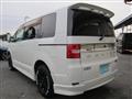 2009 Mitsubishi Delica D5